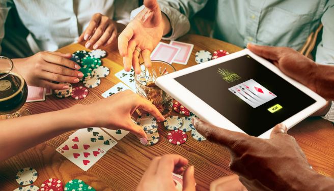 The Pros and Cons of Mobile Gambling for Responsible Gaming